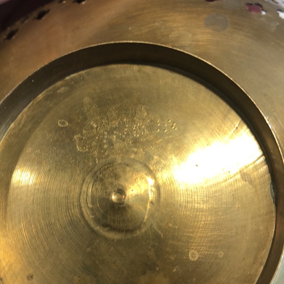 Set of small vintage punched brass items - Picture 9 of 9